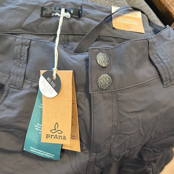 Women's Grey Convertible Prana Pants - Picture 4 of 9